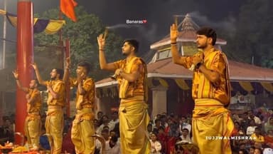 बनारस 😍
Follow @iujjwalmishraa for more.
#kashi #varanasi #banaras #varanasighats #ghatsofvaranasi #varanasidiaries #e...