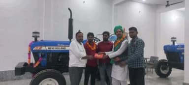 आप सभी के प्यार सहयोग आशीर्वाद से आज दिनांक 10.11.2025 को श्रीमती लक्ष्मी देवी पत्नी सूबेदार सिंह वर्मा जी को न्यू हॉलैंड ट्रैक्टर 3600 सुपर प्लस हेरिटेज एडीशन की सम्मानित साथियों की गरिमामई उपस्थित में चाबी देते हुए शुभकामनाएं प्रेषित की।