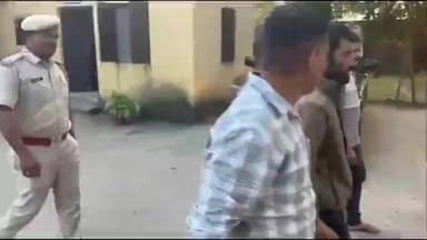 झाडोल: नाबालिग का अपहरण कर दुष्कर्म करने वाला आरोपी, जो ₹5000 का इनामी था, मुंबई से गिरफ्तार