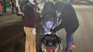 कांके: दिल्ली बम धमाके के बाद रांची समेत पूरा झारखंड हाई अलर्ट पर, सघन वाहन जांच अभियान चलाया गया