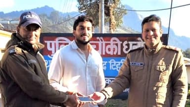 टिहरी: इको पार्क धनोल्टी में गुम हुआ आईफोन थाना थत्यूड पुलिस ने बरामद किया, मालिक को सौंपा