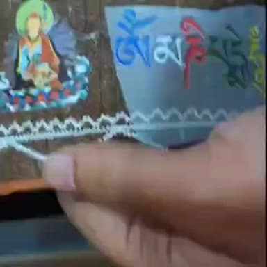 कल्पा: रामपुर में कुछ लोगों द्वारा किन्नौरी टोपी के साथ छेड़खानी, भगवान बुद्ध व मंत्रों को छापने का किया जा रहा गलत काम