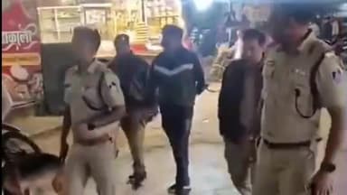 रतलाम नगर: दिल्ली में धमाके के बाद रतलाम पुलिस अलर्ट, बस स्टैंड व रेलवे स्टेशन पर डॉग स्क्वॉड से ट्रेनों की जांच