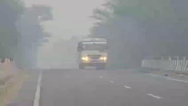 ਫਾਜ਼ਿਲਕਾ: ਫਾਜ਼ਿਲਕਾ ਦੇ ਵਿੱਚ ਸਰਦੀ ਦੀ ਪਹਿਲੀ ਧੁੰਦ ਦੀ ਸ਼ੁਰੂਆਤ, ਪੈਣ ਲੱਗੀ ਧੁੰਦ, ਵਹੀਕਲਾਂ ਦੀਆਂ ਜਗੀਆਂ ਲਾਈਟਾਂ, ਆਵਾਜਾਈ ਪ੍ਰਭਾਵਿਤ