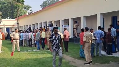 मनिहारी: मनिहारी विधानसभा चुनाव सुबह 7 बजे से शुरू, मतदान प्रशासनिक चाक-चौबंद व्यवस्था के साथ जारी