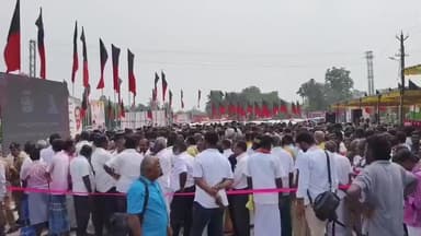 சிவகாசி: ஸ்ரீவில்லிபுத்தூர் சாலையில் சாட்சியாபுரம் ரயில்வே கேட் மேம்பால பணிகள் முடிவடைந்து காணொளி காட்சி மூலம் தமிழக முதல்வர் திறந்து வைத்தார்