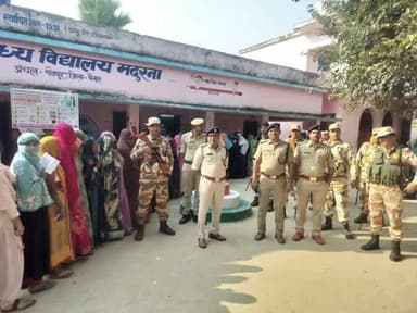 ।। विधानसभा चुनाव-2025 ।।
विधानसभा चुनाव 2025 कैमूर जिले में शांतिपूर्ण तरीके से चल रहा है..
सुरक्षा के साथ करें #मतदान, बढ़ाएं लोकतंत्र की शान
कैमूर पुलिस आपकी सेवा व सुरक्षा में तत्पर है ।
Bihar Police