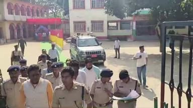 बिहार_विधानसभा_चुनाव–2025 के मद्देनज़र विधि-व्यवस्था सुदृढ़ बनाए रखने तथा भयमुक्त, निष्पक्ष एवं शांतिपूर्ण मतदान सुनिश्चित कराने के उद्देश्य से पुलिस अधीक्षक, कटिहार द्वारा रोशना थाना क्षेत्र अंतर्गत विभिन्न बूथों एवं महानंदा चेक पोस्ट निरी