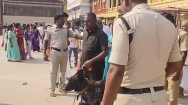 మంత్రాలయం: శ్రీ గురు రాఘవేంద్ర స్వామి మఠం మధ్వ కారిడార్,రాఘవేంద్ర కూడలి, ఆర్టీసీ బస్టాండ్ నదీ తీర ప్రాంతాలలో బాంబు స్క్వాడ్ తనిఖీలు