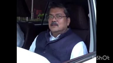 અમદાવાદ શહેર: દિલ્હીમાં કાર બ્લાસ્ટમાં 9 લોકોના મોત,કોંગ્રેસ પ્રભારી મુકુલ વાસનિકનું નિવેદન