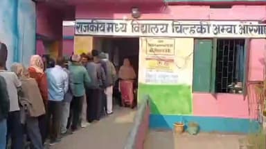 कुटुंबा: कड़ी सुरक्षा के बीच कुटुंबा में शांतिपूर्ण मतदान जारी, दोपहर 1:00 बजे तक 49.68 प्रतिशत मतदान