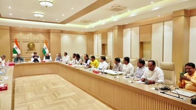 भाजपा महाराष्ट्राच्या स्थानिक स्वराज्य संस्थांच्या निवडणुकांच्या तयारीसाठी जिल्हा प्रभारी बैठक