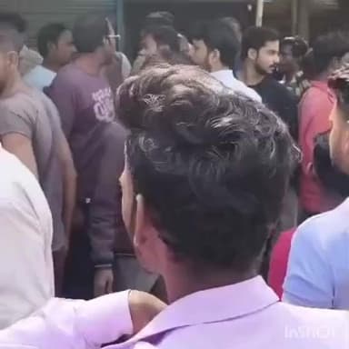 ऊंचाहार: एनटीपीसी गेट नम्बर 2 पर अनियंत्रित होकर दुकान में घुसी स्कोर्पियो, दुकानदार घायल