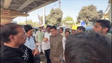 सांवेर: सर्विस रोड निर्माण में देरी पर महापौर भड़के, मेट्रो अधिकारियों पर फूटा गुस्सा