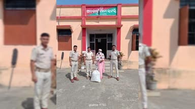 ଅମ୍ବାଭୋନା: ଭୁକ୍ତା ଗ୍ରାମ ରୁ ବିପୁଳ ପରିମାଣରେ କଫ ସିରଫ ଜବତ କରି ଅଭିଯୁକ୍ତ କୁ ଆଜି କୋର୍ଟ ଚାଲାଣ କଲା ଭଟଲି ଅବକାରୀ ବିଭାଗ