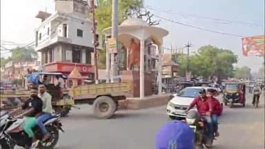 प्रतापगढ़: जहरखुरानी का शिकार युवक बेहोशी की हालत में सदर मोड़ के पास मिला, पुलिस मौके पर पहुंची