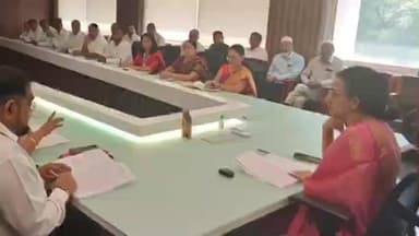 धुळे: टीईटी परीक्षेच्या तयारीचा जिल्हाधिकारी कार्यालयात आढावा; सुरळीत आयोजनासाठी जिल्हाधिकाऱ्यांचे समन्वयाचे निर्देश