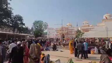 निवाड़ी: निवाड़ी जिले की धार्मिक नगरी ओरछा में पुष्य नक्षत्र पर श्रद्धालुओं का उमड़ा सैलाब