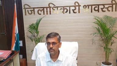 जिला निर्वाचन अधिकारी ने लिया विशेष प्रगाढ़ पुनरीक्षण अभियान का जायजा
प्रत्येक पात्र नागरिक का नाम मतदाता सूची में किया ...