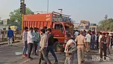 धौलपुर: आगरा-मुंबई राष्ट्रीय राजमार्ग पर पांच वाहनों की भिड़ंत, एक चालक घायल