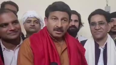 पलवल: पलवल में बागेश्वर धाम की यात्रा पर पहुंचे भाजपा सांसद मनोज तिवारी, कहा- बाबा सनातनियों को जगा रहे हैं