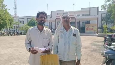 बुरहानपुर नगर: सलीम कॉलोनी के पशुपालक ने नगर निगम अधिकारी पर पशु बेचने का आरोप लगाया, कलेक्टर-एसपी से शिकायत