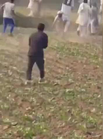 अलवर: चिरखाना गांव में खेत में बकरी जाने पर दो पक्षों के बीच लाठी-डंडों और पत्थरों से हुई मारपीट, आधा दर्जन लोग घायल