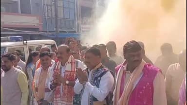 સીંગવડ: જનજાતિય ગૌરવ રથયાત્રાનું દાહોદ જિલ્લાના સિંગવડ ખાતે ઉત્સાહભેર સ્વાગત કરવામાં આવ્યું