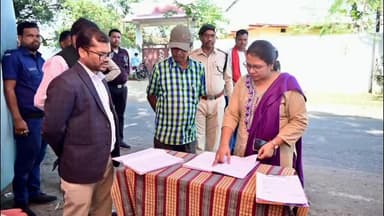 मरवाही: धान परिवहन पर नियंत्रण के लिए चेकपोस्टों पर जांच दल तैनात, कलेक्टर ने चंगेरी एवं बरौर चेकपोस्ट का किया निरीक्षण