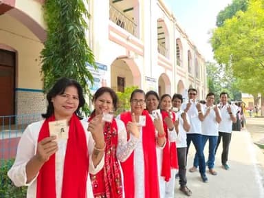 मतदान का महापर्व ✨
बिहार विधान सभा के दूसरे चरण में हर वर्ग के मतदाता, मतदान कर निभा रहे अपनी जिम्मेदारी !