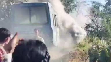 सुंदर नगर: HRTC सुंदरनगर डिपो की चलती बस से निकला धुएं का गुबार, चालक ने सवारियों को उतारा, सभी सुरक्षित, वीडियो वायरल