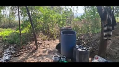 आदित्यपुर गम्हरिया: गम्हरिया थाना क्षेत्र के उकाम गांव में अवैध शराब भट्टी ध्वस्त, महुआ शराब जब्त, एक व्यक्ति गिरफ्तार