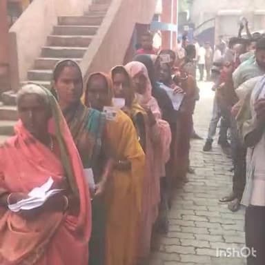 नरपतगंज: नरपतगंज में विधानसभा चुनाव के मतदान में पांच बजे तक 69.35 प्रतिशत हुआ मतदान