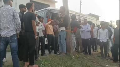 जमुआ: हीरोडीह के कोदंबरी गांव में कपड़ा बेचने के बहाने पहुंचे तीन युवकों ने एक बकरा चुराया