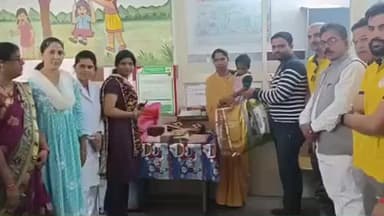 बरेली: बरेली में कुपोषित बच्चों के स्वास्थ्य सुधार के लिए फूड बॉस्केट वितरित किए गए