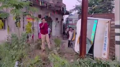 ବୀରମହାରାଜପୁର: ବରଗଡ-ବୋରିଗୁମ୍ମା ୨୬ ନମ୍ବର ଜାତୀୟ ରାଜପଥ ଏଫସିଆ ପେଟ୍ରୋଲ ନିକଟରେ ଏକ ଟାଟା ଏସ ଗାଡି ଧକ୍କାରେ ଜଣେ ଡ୍ରାଇଭର ଗୁରୁତର