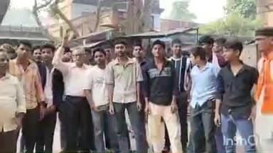 बाड़ी: गौ रक्षक दल, बजरंग दल, हिंदू जागरण मंच और विश्व हिंदू परिषद के पदाधिकारियों ने विरोध प्रदर्शन कर एसडीएम को सौंपा ज्ञापन