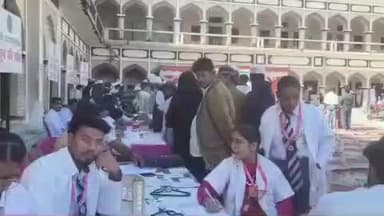 रूड़की: सोत मोहल्ला में स्थित मदरसा रहमानिया में भाजपा नेता द्वारा स्वास्थ्य जांच शिविर का आयोजन किया गया