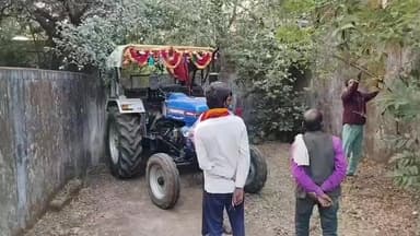 लटेरी: लटेरी के नैनवास कलां में मानसिक रूप से बीमार व्यक्ति ने फांसी लगाकर की आत्महत्या, शव परिजनों को सौंपा