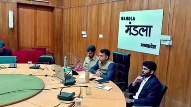 मंडला: CM ने मंत्रालय से कानून व्यवस्था-सुरक्षा संबंधी जानकारी ली, जिला कलेक्टरों से की वर्चुअल चर्चा