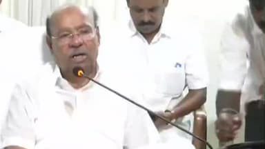 திண்டிவனம்: நீண்ட காலமாக போராடிவரும் அண்ணாமலை பல்கலைக்கழக ஆசிரியர்கள், ஊழியர்களின் கோரிக்கைகளை நிறைவேற்ற உடனடி நடவடிக்கை மேற்கொள்ள வேண்டும்! பாமக நிறுவனர் ராமத