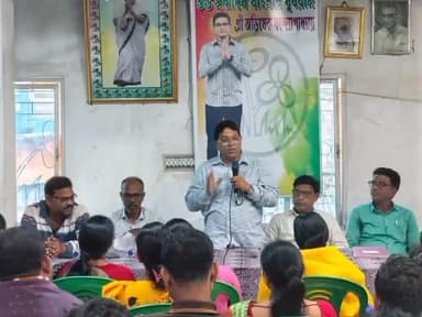 মথুরাপুর ২: রায়দিঘি অঞ্চল তৃণমূল কংগ্রেসের পক্ষ থেকে অঞ্চল ভিত্তিক SIR ও সাংগঠনিক আলোচনা সভায় উপস্থিত রায়দিঘি বিধানসভার বিধায়ক