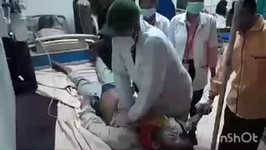 हाथरस: बागमुला चोराहे के पास घर की छत पर बिजली का तार लगाते समय युवक को लगा करेंट, छत से गिरकर हुआ घायल, अस्पताल से रैफर