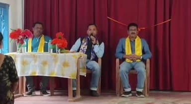 ধূপগুড়ি: মেটেলী স্পেশাল বোর্ড ফ্রি প্রাথমিক বিদ্যালয়ে প্রথম দেওয়াল পত্রিকা 'কিশলয়' এর প্রকাশ করল মেটেলি অবর বিদ্যালয় পরিদর্শক