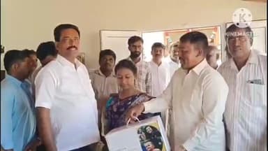 ಶಿಡ್ಲಘಟ್ಟ: ನಗರದಲ್ಲಿ ಸ್ಮಿತಾಗೆ ಕಿವಿ ಕೇಳದೆ ಇದ್ದಿದು ಶಾಸಕರ ನಿದಿಯಿಂದ 5 ಲಕ್ಷ 72,000 ಮೌಲ್ಯದ ಗೋಚರ ಕಂಪನಿಯ ಯಂತ್ರ ಉಚಿತವಾಗಿ ವಿತರಿಸಿದರು