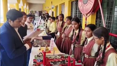 कुंडा: कुंडा के रॉयल हाईज़ पब्लिक स्कूल में विज्ञान प्रदर्शनी का भव्य आयोजन