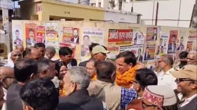 कुंडा: कुंडा तहसील परिसर में ई-स्टांप और ई-कोर्ट फीस केंद्र का शुभारंभ डीआईजी ने किया