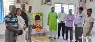 উলুবেড়িয়া ১: উলুবেরিয়া অবনী বসুভবনে পালিত হল মৌলানা আব্দুল কালাম আজাদের জন্ম দিবস হাওড়া গ্রামীণ জেলা কংগ্রেসের পক্ষ থেকে