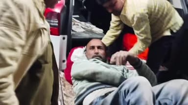 सागर नगर: धामोनी रोड स्थित गढ़पहरा में ट्रक से सामान उतारते समय एक व्यक्ति को लगा करंट, घायल अस्पताल में भर्ती