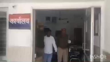 सिकंदराराऊ: थाना सिकन्द्राराऊ पुलिस ने 1 अभियुक्त को किया गिरफ्तार, कब्जे से 430 ग्राम नशीला पदार्थ गांजा बरामद